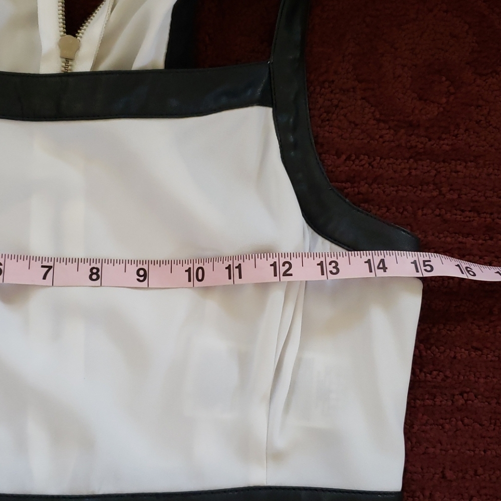 GUESS white jumpsuit size 6 with black waistband - Picture 5 of 7